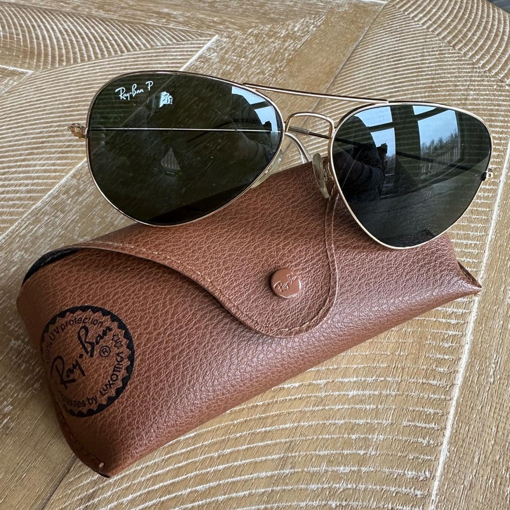Ray-Ban Gold Aviator Polarized Sunglasses with Brown Case